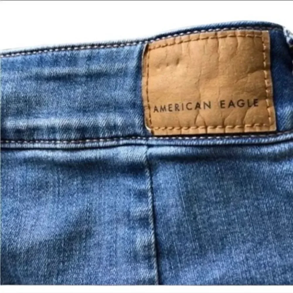 American Eagle Outfitters‎ Hi-Rise mini jean skirt Size 2